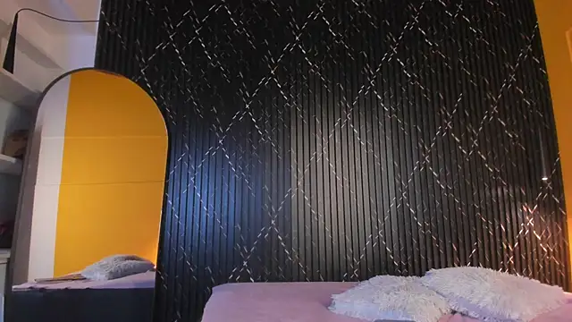 Snapshot of Miss_Ariaa chatting on 10-28-25, 11:14 Miss Ariaa online show from 10-28-25, 11:14