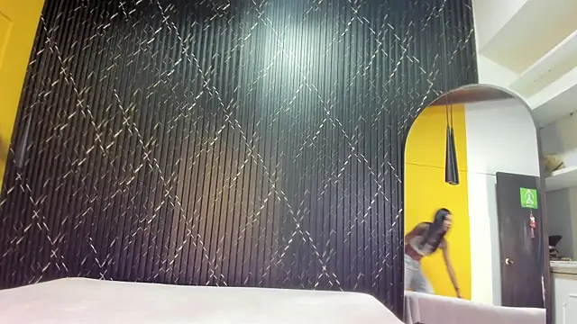 Snapshot of Miss_Ariaa chatting on 11-09-25, 01:31 Miss Ariaa online show from 11-09-25, 01:31