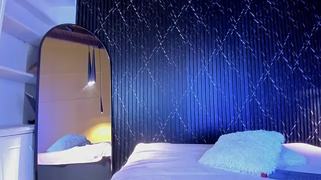 Snapshot of Miss_Ariaa chatting on 11-29-25, 11:02 Miss Ariaa online show from 11-29-25, 11:02