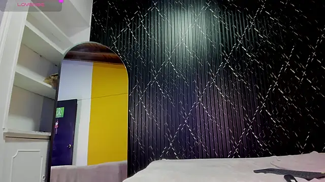 Snapshot of Miss_Ariaa chatting on 11-30-25, 09:57 Miss Ariaa online show from 11-30-25, 09:57