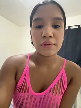 Snapshot of Lyria_Diamond chatting on 10-21-25, 09:04 Lyria Diamond online show from 10-21-25, 09:04