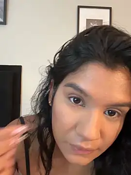 Snapshot of Lyria_Diamond chatting on 10-26-25, 08:15 Lyria Diamond online show from 10-26-25, 08:15