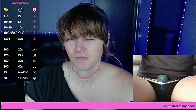 Snapshot of tsellieryder chatting on 10-19-25, 12:33 tsellieryder online show from 10-19-25, 12:33