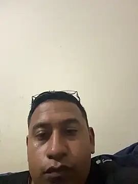 Snapshot of dannybs05 chatting on 11-07-25, 06:13 dannybs05 online show from 11-07-25, 06:13