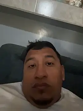 Snapshot of dannybs05 chatting on 11-15-25, 03:52 dannybs05 online show from 11-15-25, 03:52