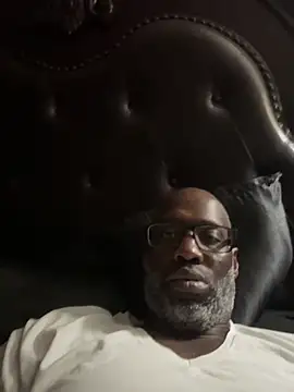 Snapshot of 1HOEBOSS chatting on 03-04-26, 03:56 1HOEBOSS online show from 03-04-26, 03:56