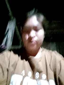 Luyen004 online show from 04-12-26, 09:42