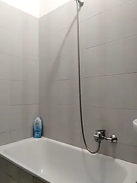 Kwasi-a online show from 10-15-25, 04:07