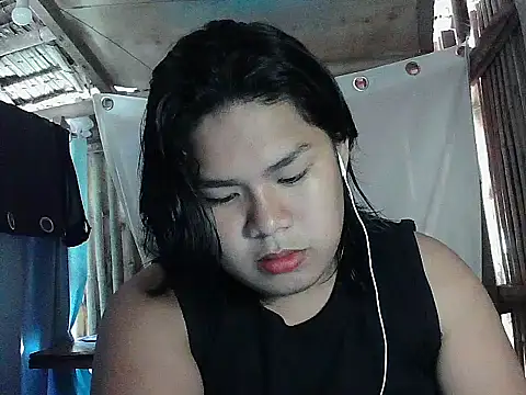 Huntrix2025 online show from 04-13-26, 06:30