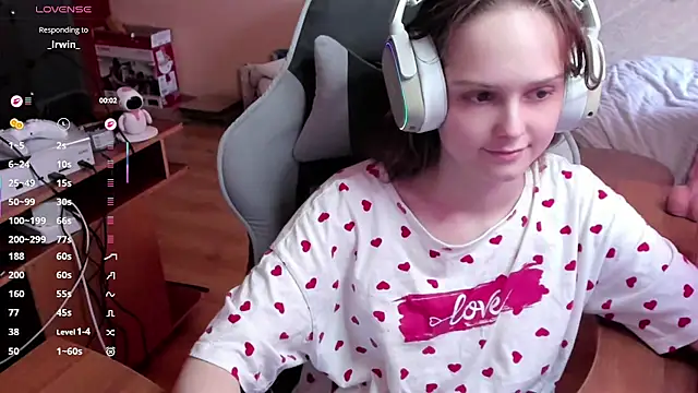 SharybbFace online show from 04-13-26, 03:06