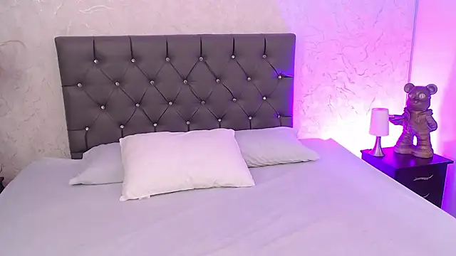 Sabriinaa Foxx online show from 02-02-26, 12:15