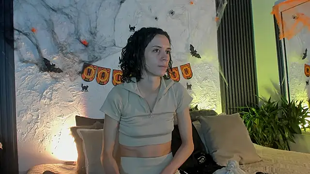 Snapshot of joselin_rouse chatting on 10-28-25, 11:58 joselin rouse online show from 10-28-25, 11:58