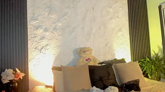 Snapshot of joselin_rouse chatting on 11-14-25, 12:15 joselin rouse online show from 11-14-25, 12:15