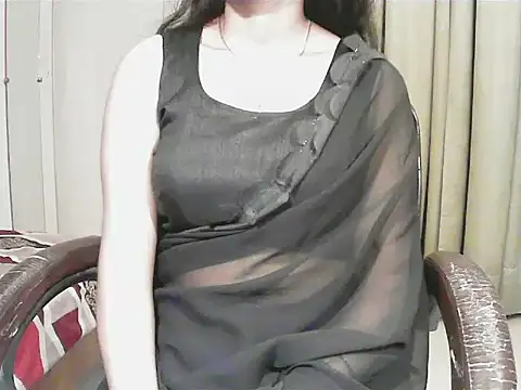 Snapshot of short_girl_ chatting on 12-13-25, 08:36 short girl online show from 12-13-25, 08:36