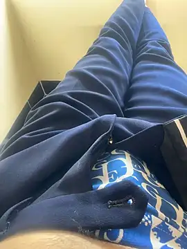 CZpublic online show from 10-18-25, 05:21