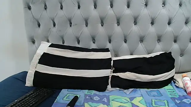 SexyBeverly  online show from 11-27-25, 06:59