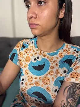 Snapshot of Isabella-Teen chatting on 01-12-26, 02:28 Isabella-Teen online show from 01-12-26, 02:28