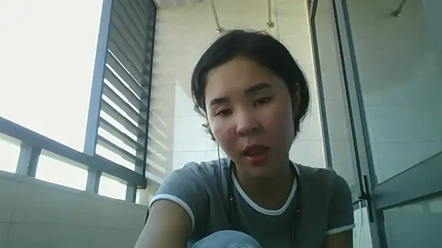 Snapshot of JennyCarpenter chatting on 10-10-25, 05:17 JennyCarpenter online show from 10-10-25, 05:17