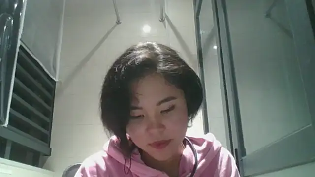 Snapshot of JennyCarpenter chatting on 11-05-25, 12:27 JennyCarpenter online show from 11-05-25, 12:27