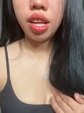 Snapshot of Rose-babyx chatting on 06-10-26, 02:23 Rose-babyx online show from 06-10-26, 02:23