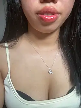 Snapshot of Rose-babyx chatting on 06-22-26, 03:25 Rose-babyx online show from 06-22-26, 03:25