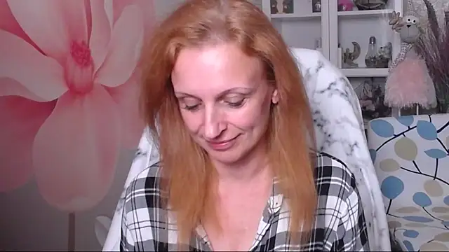 Snapshot of Venus_love1 chatting on 09-25-25, 05:16 Venus love1 online show from 09-25-25, 05:16