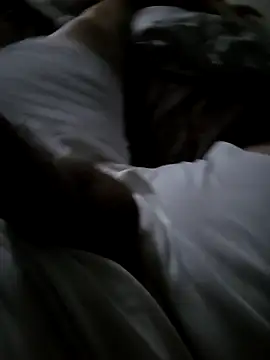 Snapshot of matatan0323 chatting on 10-16-25, 10:33 matatan0323 online show from 10-16-25, 10:33