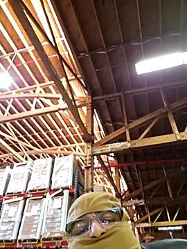 Snapshot of matatan0323 chatting on 10-17-25, 05:37 matatan0323 online show from 10-17-25, 05:37