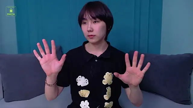 HeejinWang online show from 04-14-26, 08:04