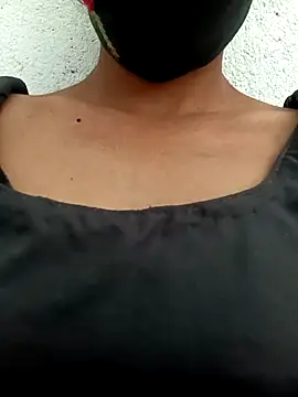 Aaisha-16 online show from 11-14-25, 03:49