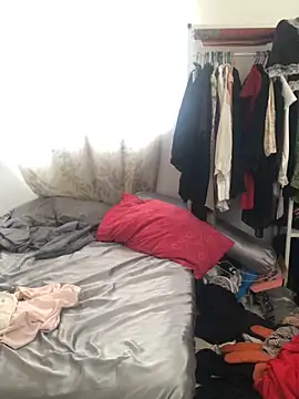 Snapshot of estradiolist chatting on 10-10-25, 04:33 estradiolist online show from 10-10-25, 04:33