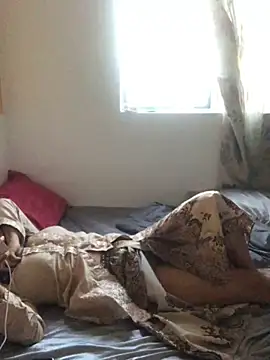 Snapshot of estradiolist chatting on 11-08-25, 10:48 estradiolist online show from 11-08-25, 10:48