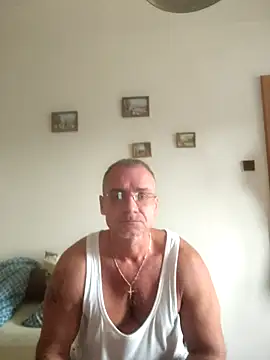 chcem1975 online show from 09-16-25, 07:42