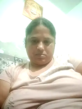 Snapshot of Mmm143 chatting on 09-28-25, 06:35 Mmm143 online show from 09-28-25, 06:35