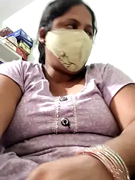 Snapshot of Mmm143 chatting on 11-25-25, 08:03 Mmm143 online show from 11-25-25, 08:03