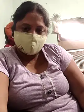 Snapshot of Mmm143 chatting on 11-26-25, 06:25 Mmm143 online show from 11-26-25, 06:25