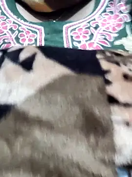 Snapshot of Mmm143 chatting on 12-16-25, 04:28 Mmm143 online show from 12-16-25, 04:28