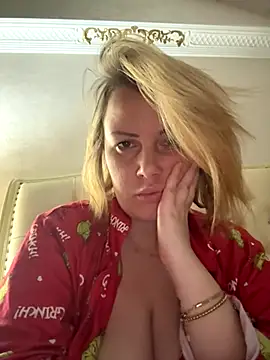 Snapshot of Piccolamonella29 chatting on 11-23-25, 10:37 Piccolamonella29 online show from 11-23-25, 10:37