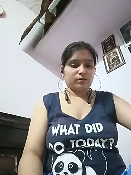 Snapshot of aliya-jaan71 chatting on 06-30-26, 05:14 aliya-jaan71 online show from 06-30-26, 05:14