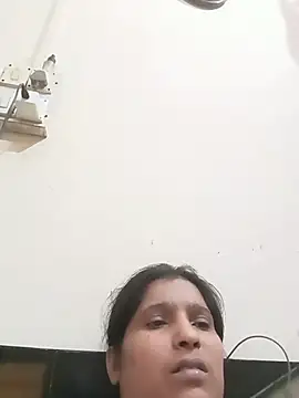 Snapshot of aliya-jaan71 chatting on 07-19-26, 09:46 aliya-jaan71 online show from 07-19-26, 09:46