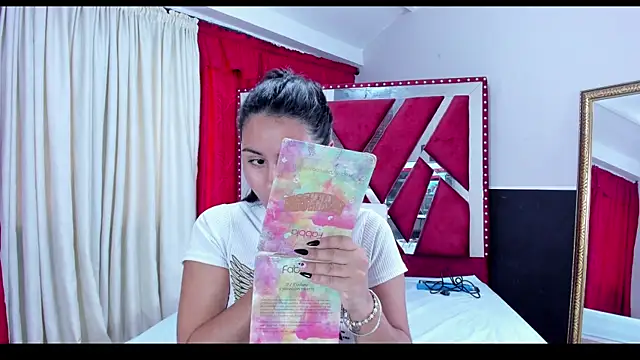 Luna021 1 online show from 10-10-25, 08:30