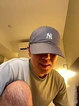 Snapshot of KAMESAN08 chatting on 09-27-25, 11:48 KAMESAN08 online show from 09-27-25, 11:48