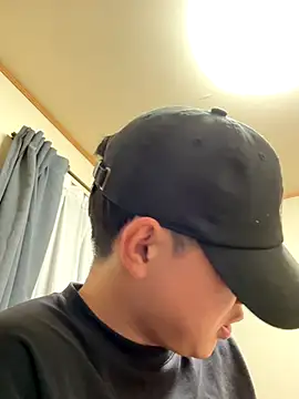 Snapshot of KAMESAN08 chatting on 10-15-25, 11:43 KAMESAN08 online show from 10-15-25, 11:43