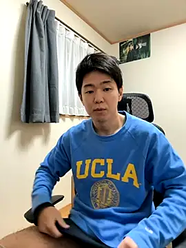 Snapshot of KAMESAN08 chatting on 11-07-25, 12:16 KAMESAN08 online show from 11-07-25, 12:16