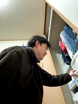 Snapshot of KAMESAN08 chatting on 11-29-25, 12:52 KAMESAN08 online show from 11-29-25, 12:52