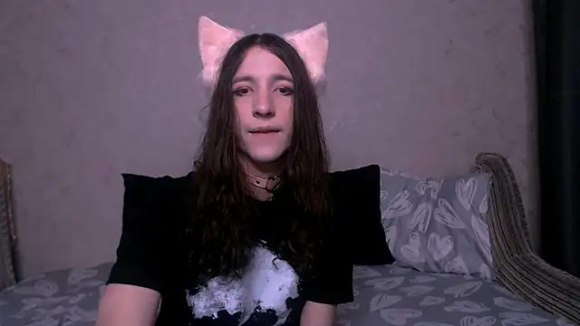 SilverMuse  online show from 10-04-25, 02:20