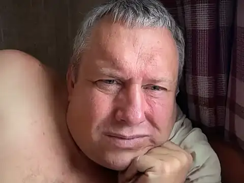 Snapshot of evulis1 chatting on 09-16-25, 10:38 evulis1 online show from 09-16-25, 10:38