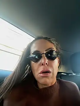 Snapshot of ainaht chatting on 11-22-25, 02:05 ainaht online show from 11-22-25, 02:05