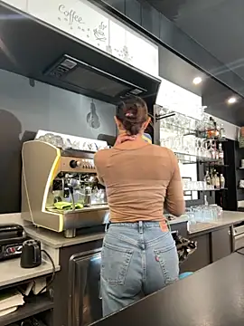 Snapshot of ainaht chatting on 11-25-25, 09:42 ainaht online show from 11-25-25, 09:42