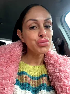 Snapshot of ainaht chatting on 12-03-25, 08:12 ainaht online show from 12-03-25, 08:12